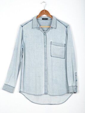 Aritzia Talula Denim Chambray Button Down High Low Pocket Shirt M